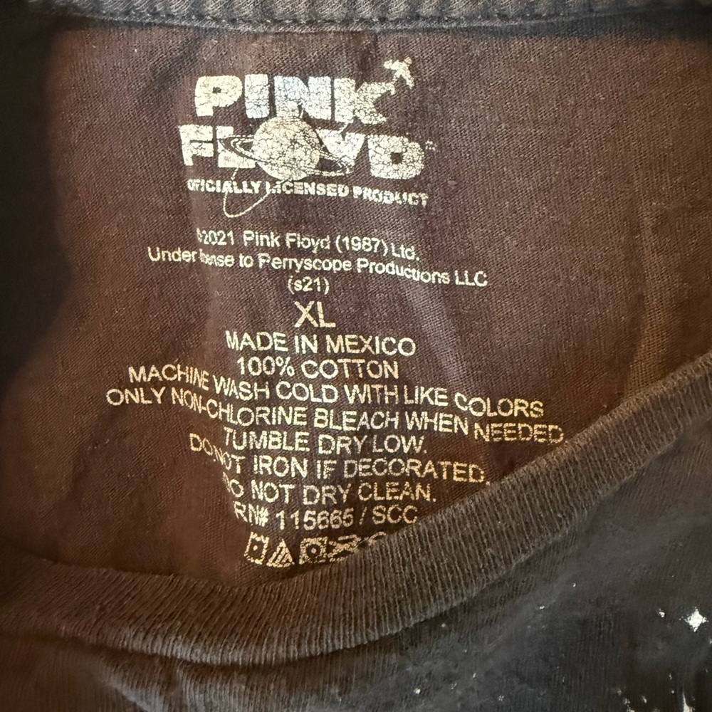 Pink Floyd Black Graphic Tee - Picture 2 of 5